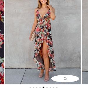 Vici maxi dress nwot size small